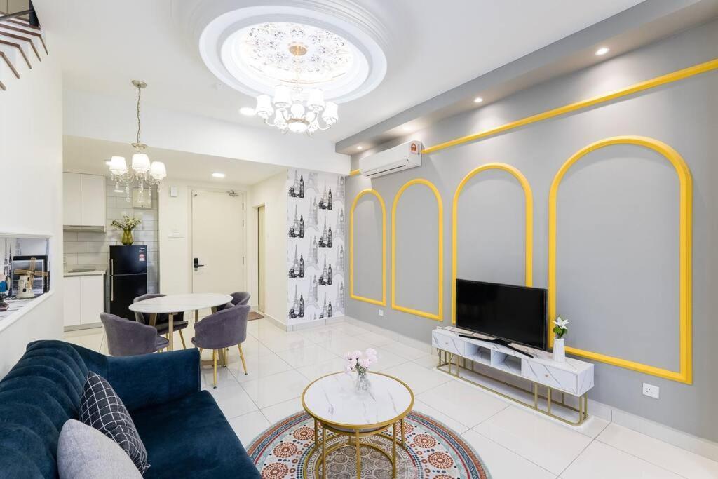 דירות קואלה לומפור Arte Mont Kiara Duplex 4 Pax Jacuzzi מראה חיצוני תמונה